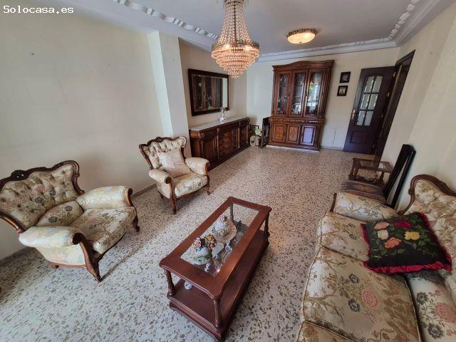 Piso con garaje y plaza de garaje a la venta