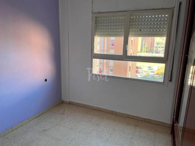 Piso con gran potencial en Campclar Tarragona – 88 m² para crear el hogar que siempre has imaginado