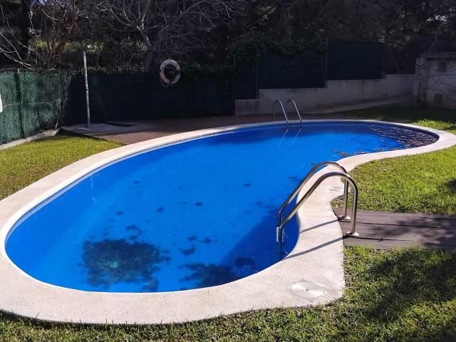 Ático con gran solarium y piscina en Calafat
