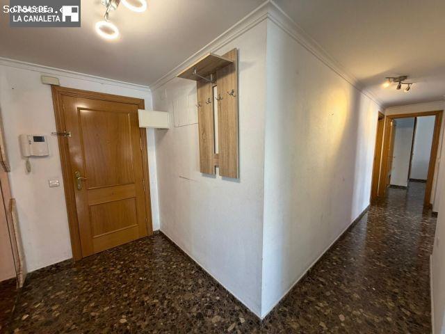 PISO CON JARDIN COMUNITARIO