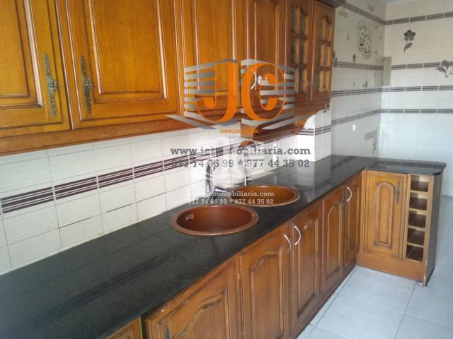 Piso con parking y trastero en venta en Amposta