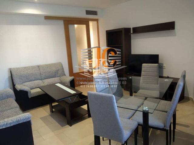Piso con parking y trastero, Tivenys