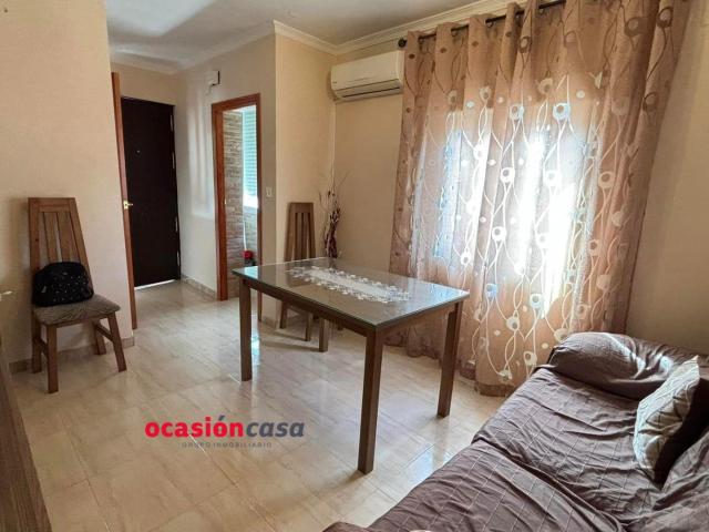 PISO CON PATIO A LA VENTA