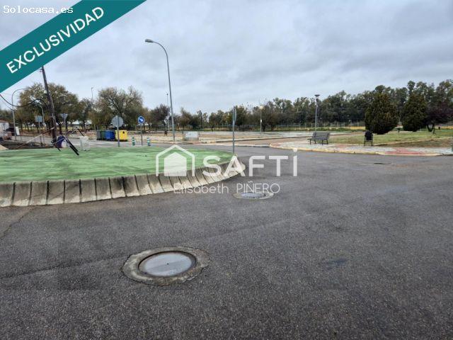 PISO CON PATIO, oportunidad única!
