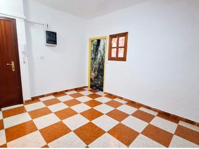 ¡ PISO CON PATIO PRIVADO EN CIUDAD JARDÍN Y GARAJE OPCIONAL !