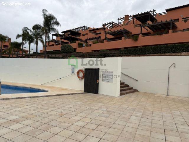 PISO CON PISCINA, TERRAZA Y GARAJE EN CASARES, MÁLAGA