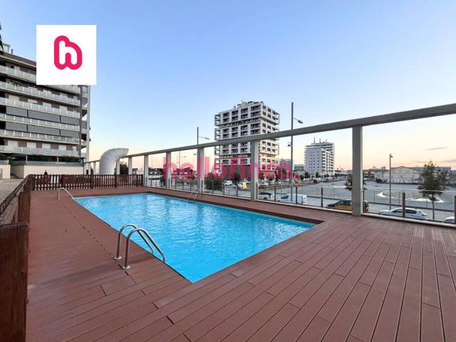 PISO CON PISCINA, TERRAZA Y PARQUING EN BADALONA ZONA CANAL
