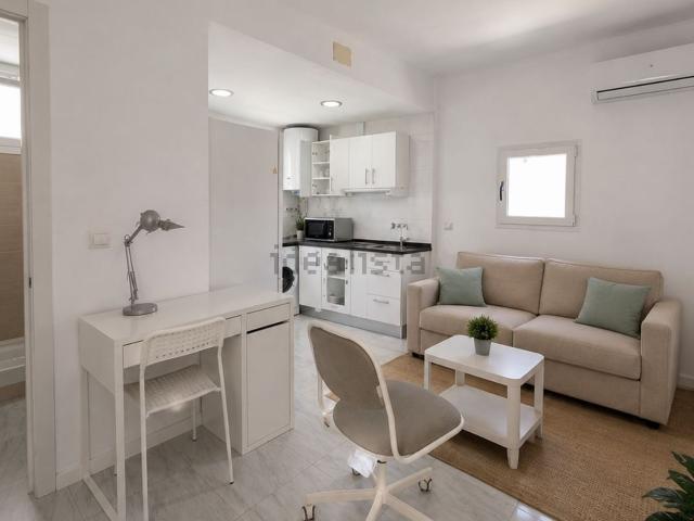 Piso, Conde de Ureña, Málaga
