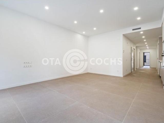 PISO DE OBRA NUEVA AL CARRER LLOVERA