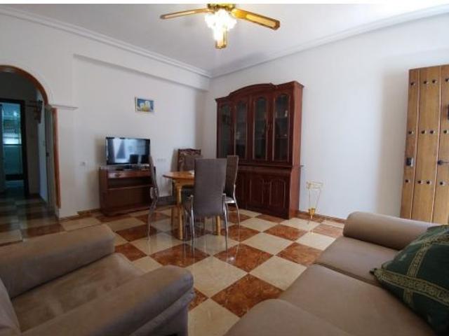 PISO DE ALQUILER AMUEBLADO DE 3 DORMITORIOS IDEAL PARA ESTUDIANTES