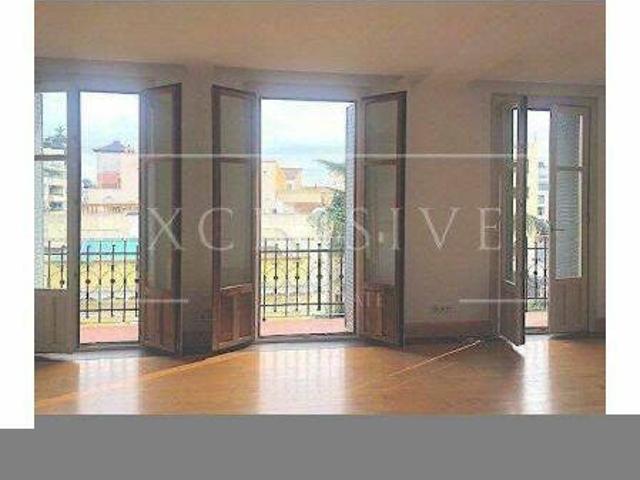 Piso de alquiler en Almagro