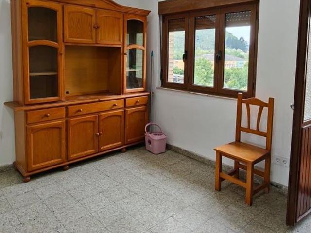 PISO DE ALQUILER EN BARREDOS LAVIANA