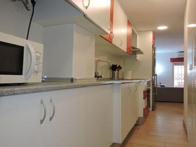 Piso de alquiler en Benicalap de 2 habitaciones con balcón