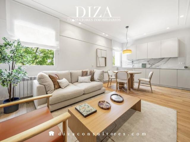 Piso de alto standing de 104 m2 en venta en Madrid, Comunidad de Madrid