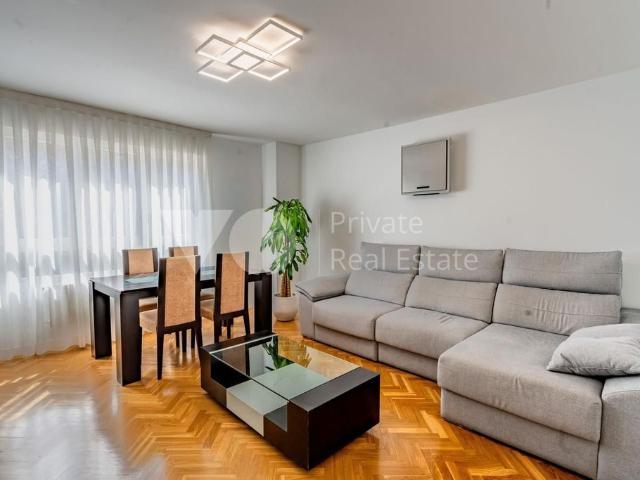 Piso de alto standing de 105 m2 en venta en Alcorcón, España