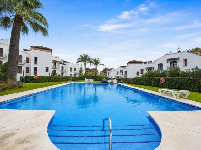 Piso de alto standing de 105 m2 en venta en Benahavís, España