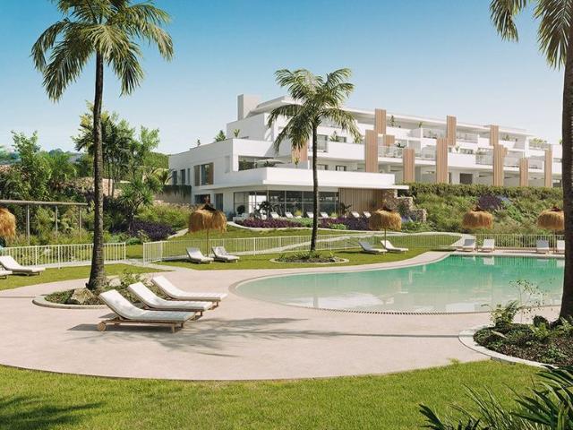 Piso de alto standing de 105 m2 en venta en Estepona, Andalucía