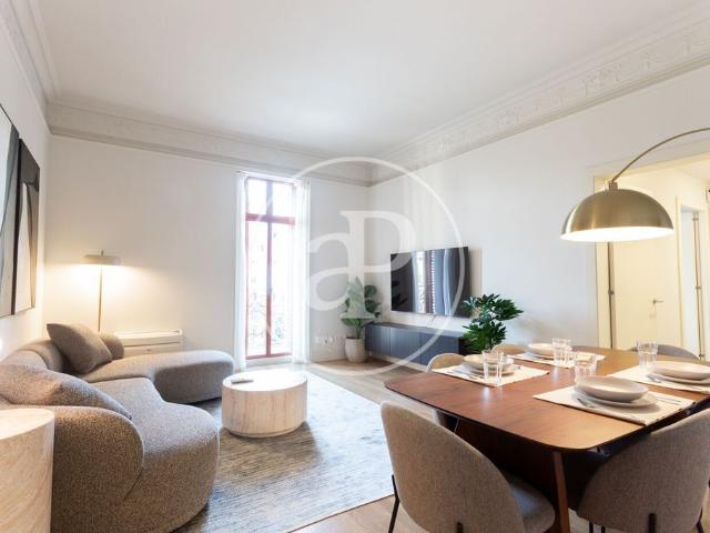 Piso de alto standing de 107 m2 en alquiler en Barcelona, Cataluña