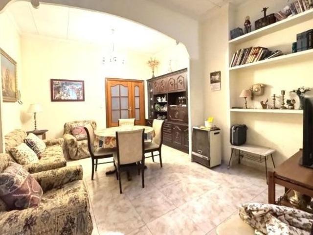 Piso de alto standing de 107 m2 en venta en Madrid, España