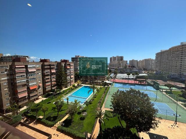 Piso de lujo de 107 m2 en venta en Alicante, Comunidad Valenciana
