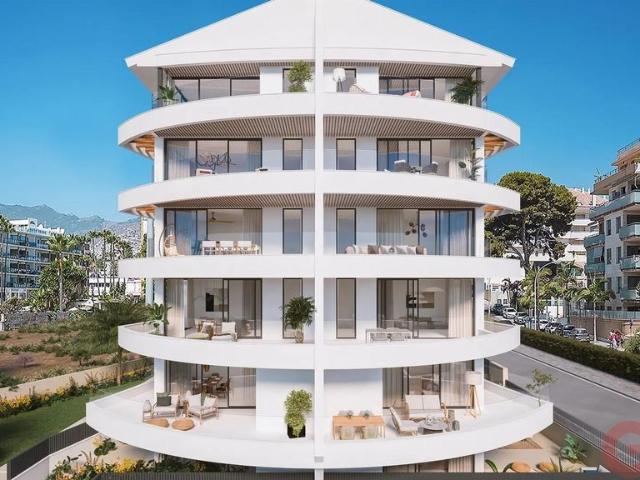 Piso de alto standing de 107 m2 en venta en Benalmádena, Andalucía