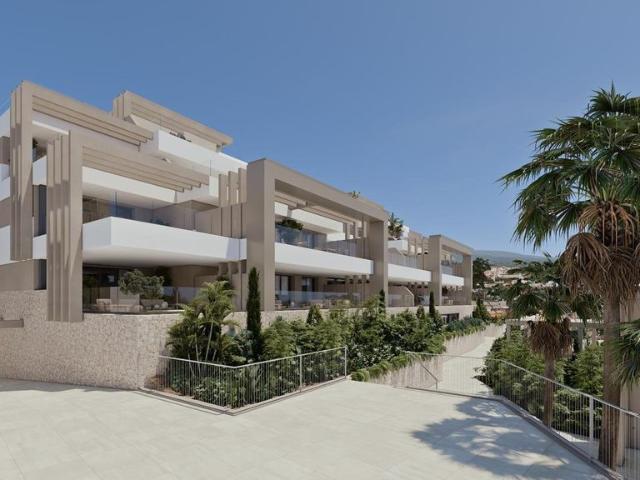 Piso de alto standing de 108 m2 en venta en Estepona, Andalucía