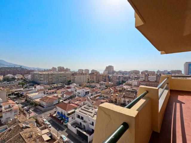 Piso de alto standing de 108 m2 en venta en Fuengirola, España