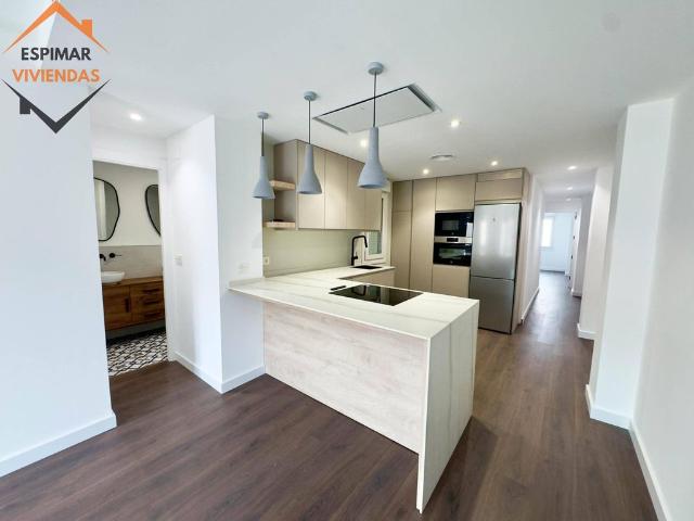 Piso de alto standing de 108 m2 en venta en Zaragoza, España