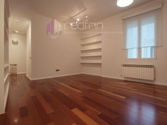 Piso de alto standing de 109 m2 en venta en Madrid, España