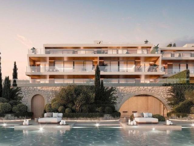 Piso de alto standing de 109 m2 en venta en Casares, España