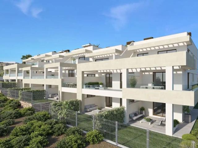 Piso de alto standing de 109 m2 en venta en Estepona, España