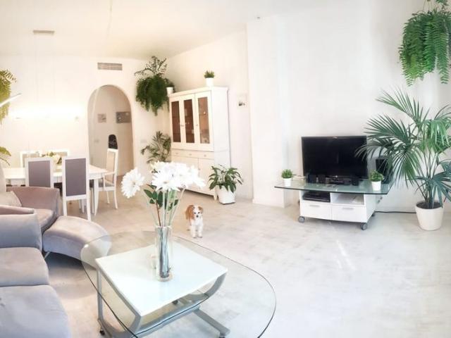Piso de alto standing de 100 m2 en alquiler en Marbella, España