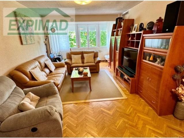 Piso de alto standing de 100 m2 en venta en Majadahonda, España