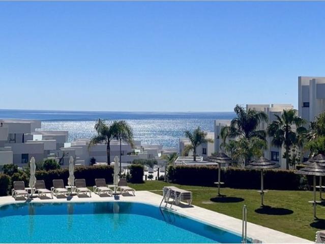 Piso de alto standing de 100 m2 en venta en Manilva, Andalucía