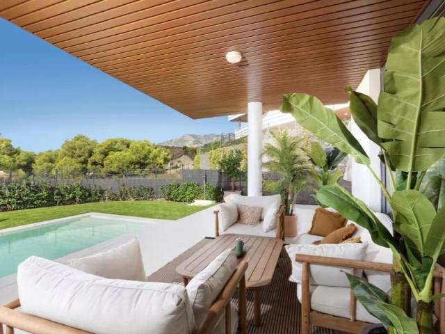 Piso de alto standing de 100 m2 en venta en Fuengirola, España
