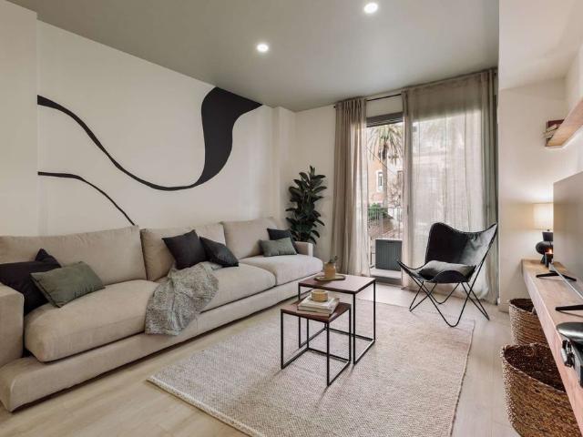 Piso de alto standing de 101 m2 en alquiler en Barcelona, España
