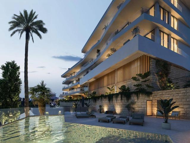 Piso de alto standing de 101 m2 en venta en Fuengirola, Andalucía
