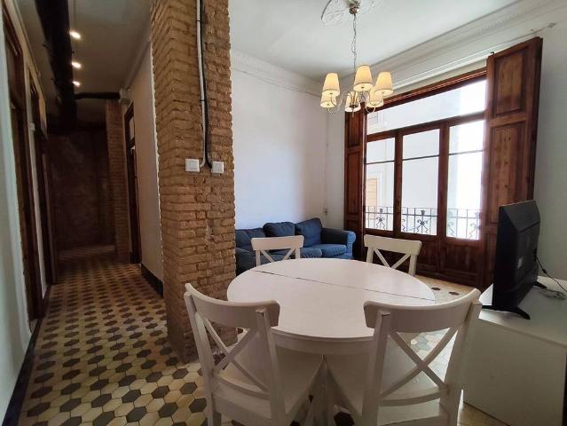 Piso de alto standing de 102 m2 en alquiler en Valencia, España