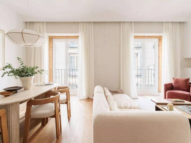 Piso de alto standing de 103 m2 en venta en Madrid, Comunidad de Madrid