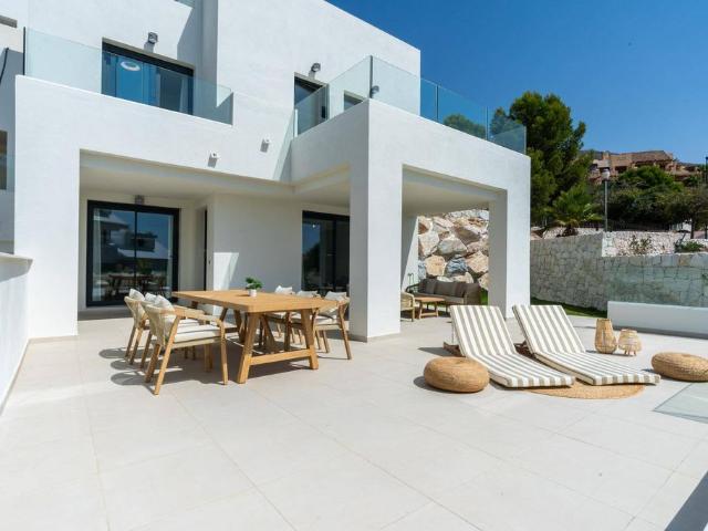 Piso de alto standing de 103 m2 en venta en Benalmádena, Andalucía
