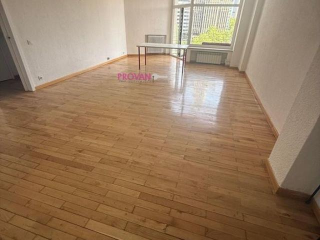 Piso de alto standing de 115 m2 en alquiler en Madrid, Comunidad de Madrid