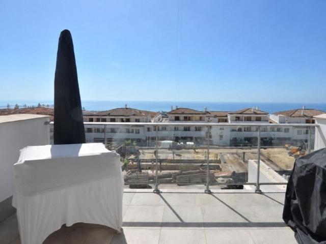Piso de alto standing de 115 m2 en venta en Centro, Benalmádena, Andalucía