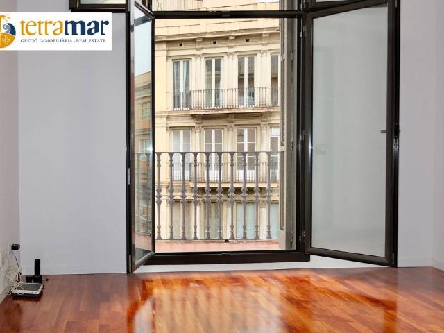Piso de alto standing de 116 m2 en venta en Barcelona, Cataluña