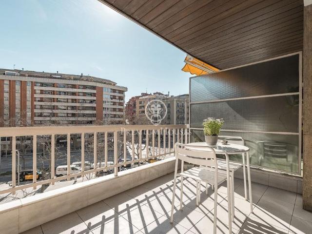 Piso de alto standing de 117 m2 en venta en Barcelona, Cataluña