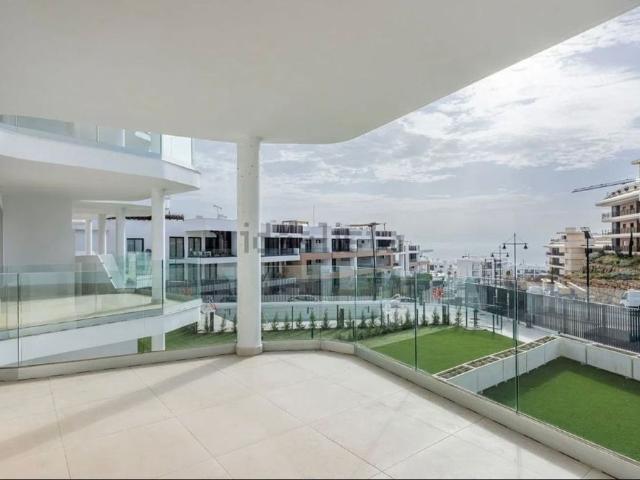 Piso de alto standing de 117 m2 en venta en Fuengirola, España