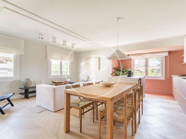Piso de alto standing de 118 m2 en venta en Madrid, España