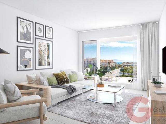 Piso de alto standing de 118 m2 en venta en Manilva, Andalucía