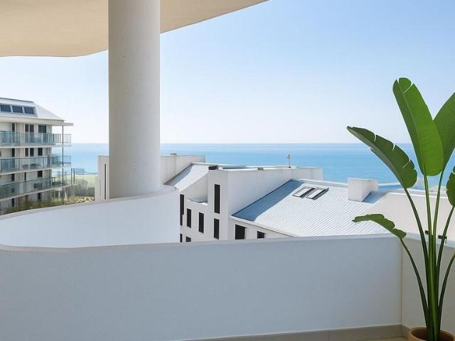 Piso de alto standing de 118 m2 en venta en Fuengirola, España
