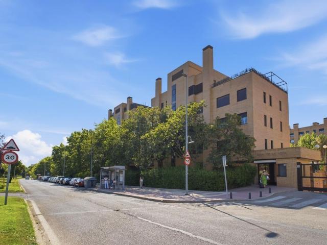 Piso de alto standing de 119 m2 en venta en Alcobendas, España