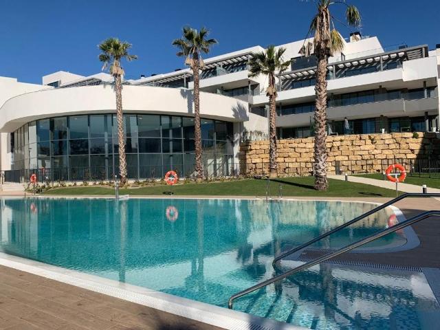 Piso de alto standing de 110 m2 en alquiler en Estepona, España
